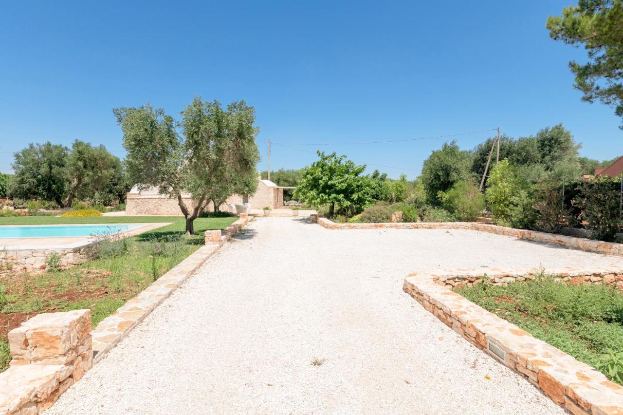 Trullo Zese Con Piscina Privata Villa San Michele Salentino Kültér fotó