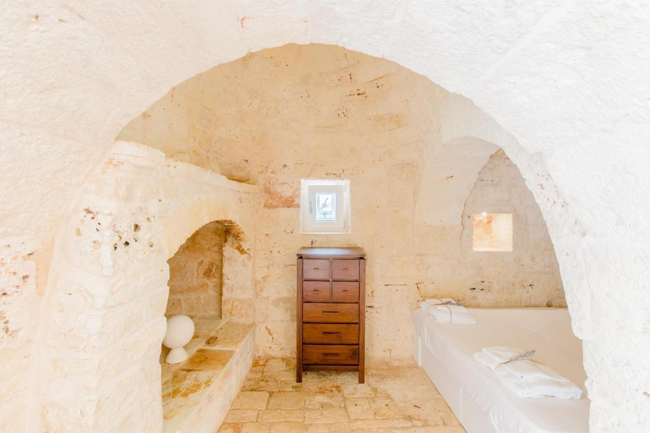 Trullo Zese Con Piscina Privata Villa San Michele Salentino Kültér fotó