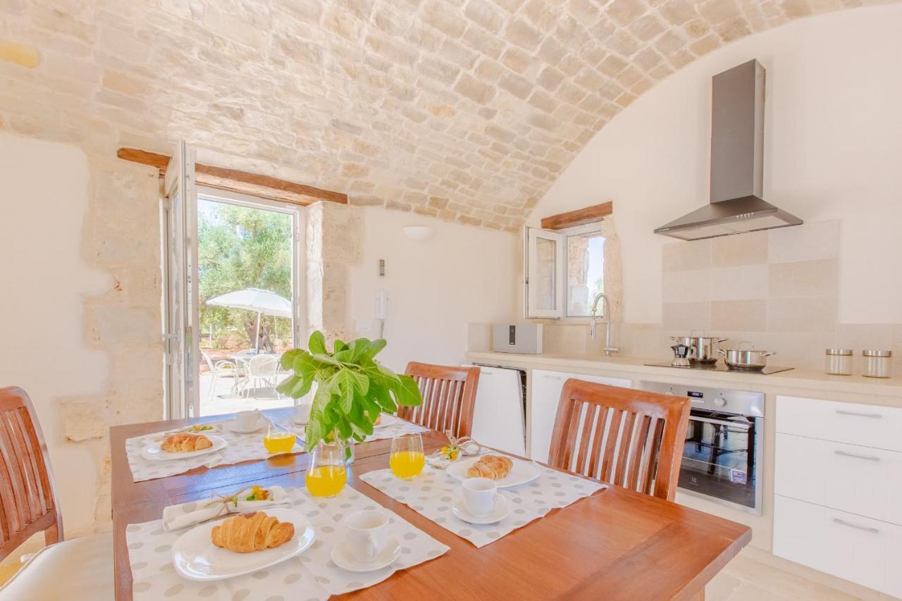 Trullo Zese Con Piscina Privata Villa San Michele Salentino Kültér fotó
