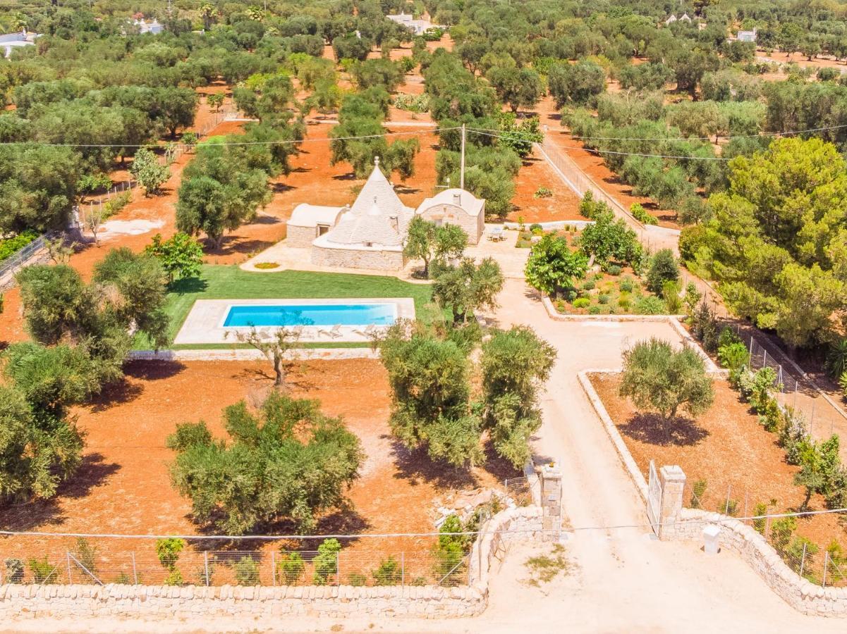 Trullo Zese Con Piscina Privata Villa San Michele Salentino Kültér fotó